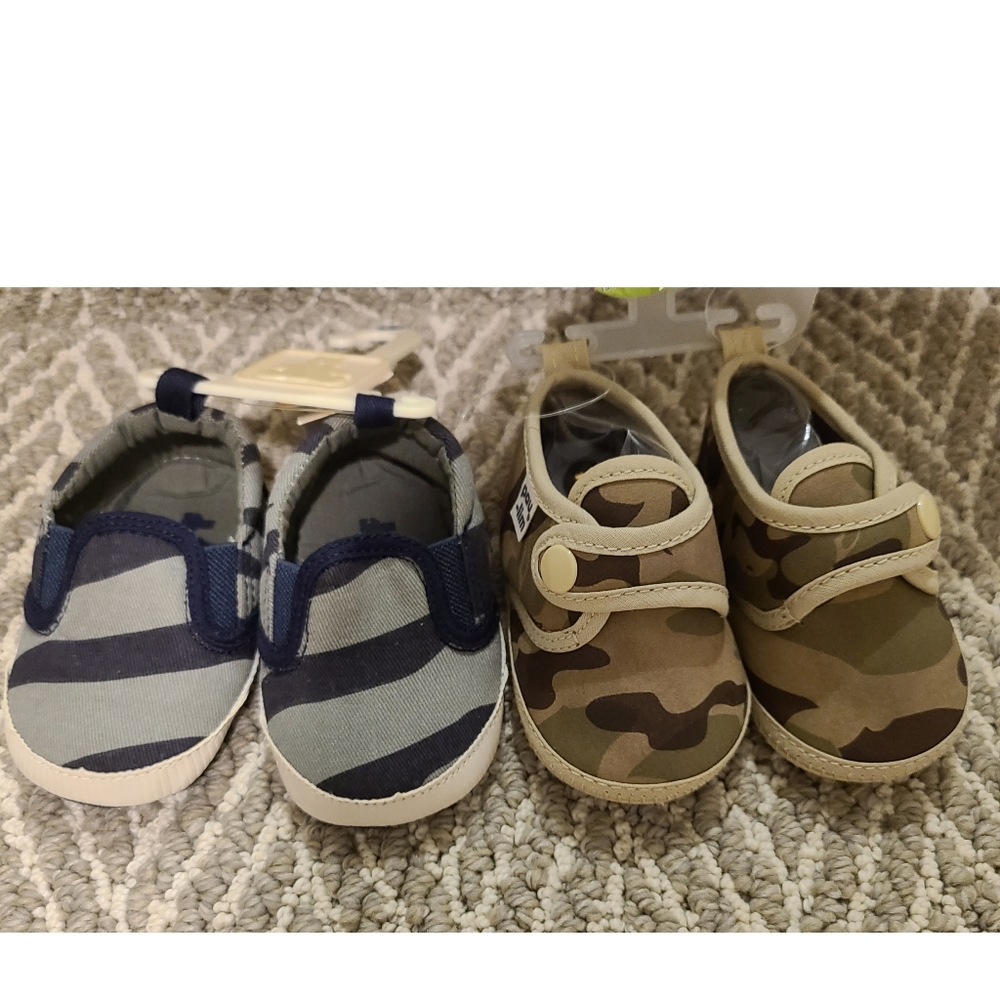 2 PAIRS OF NEWBORN BOY SHOES